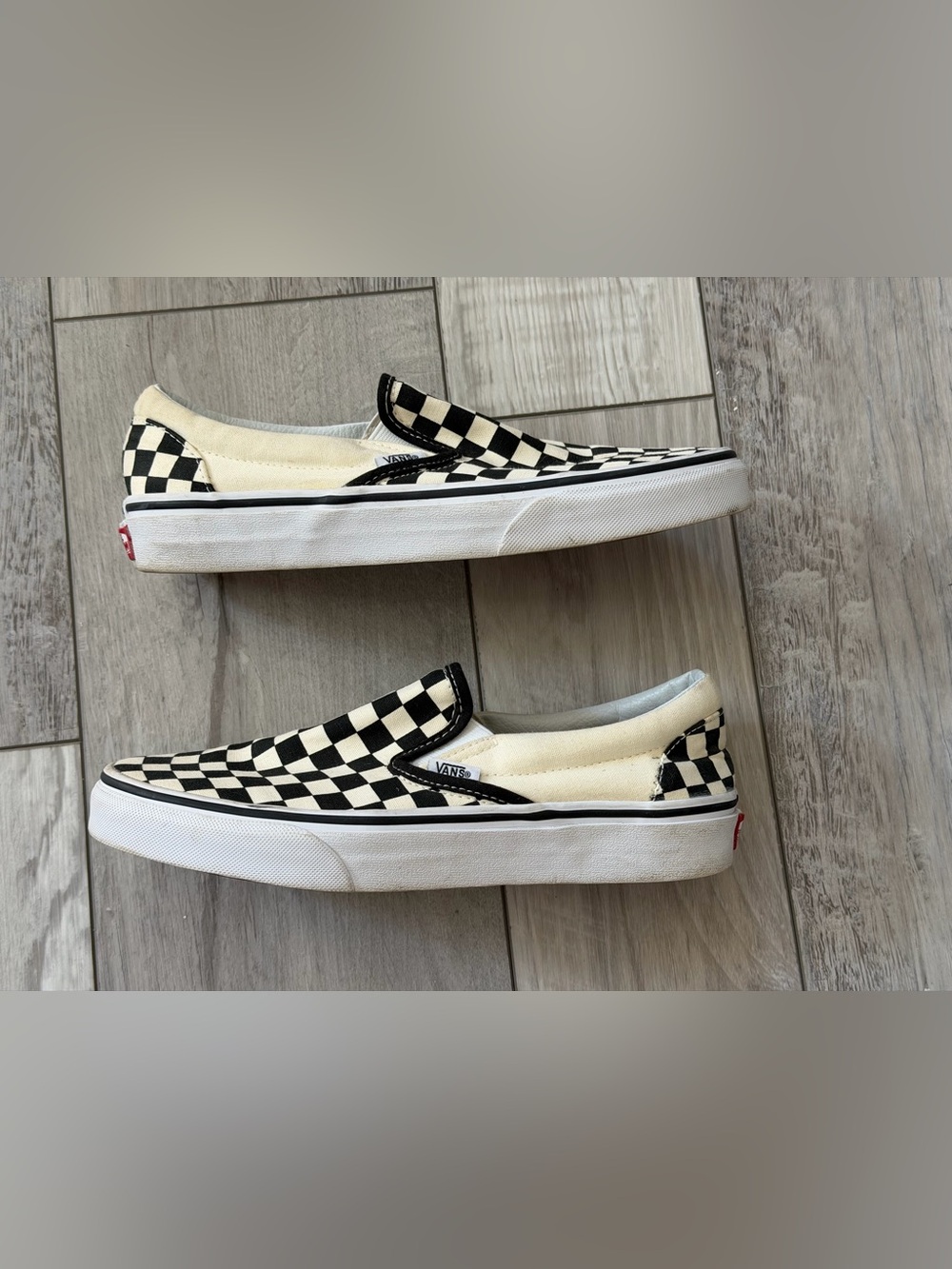 VANS Off The Wall Classic Black White Checkered Streetwear Slip-On’s size 8.5